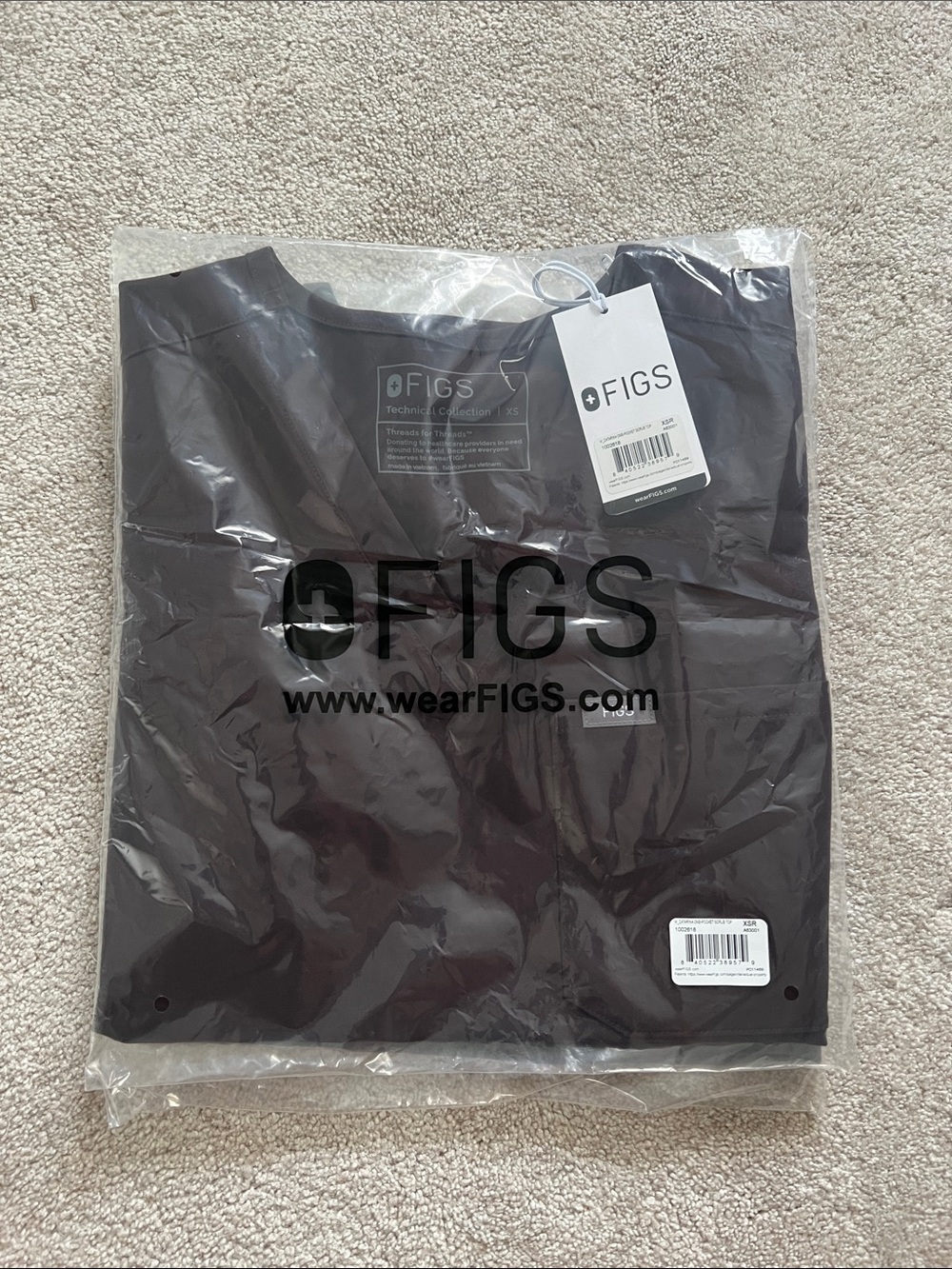 FIGS CATARINA ONE POCKET SCRUB TOP ESPRESSO